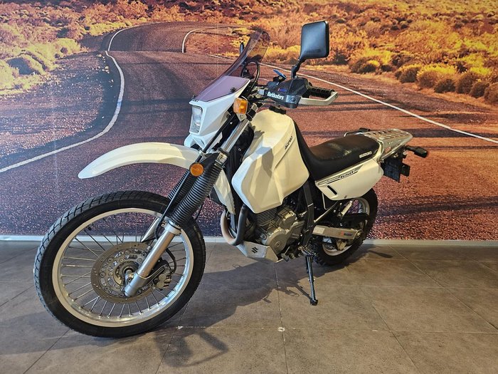 2017 Suzuki DR650SE DR White