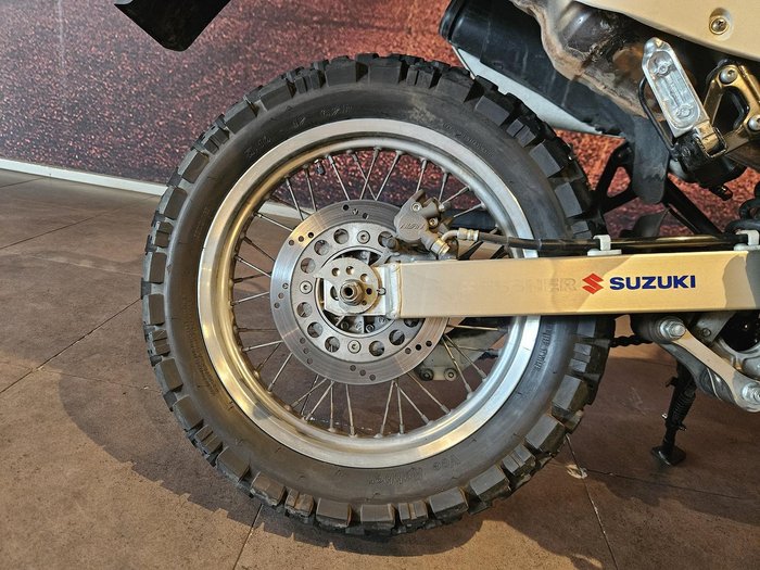 2017 Suzuki DR650SE DR White