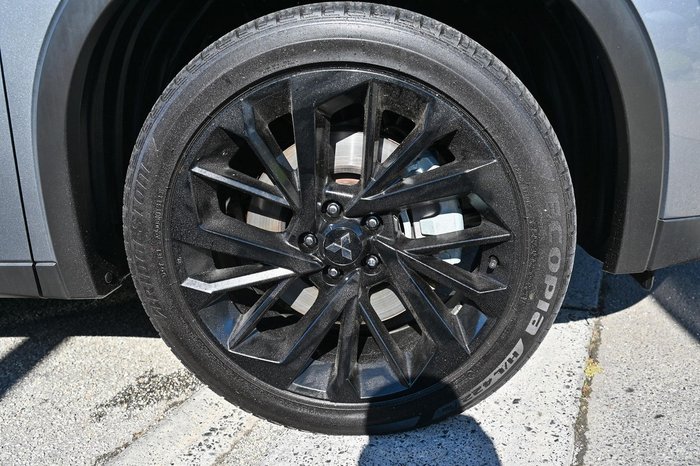 2023 Mitsubishi Outlander Black Edition