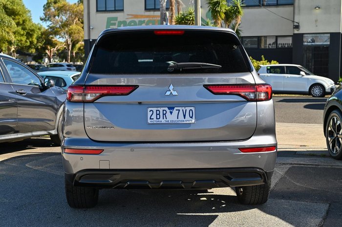 2023 Mitsubishi Outlander Black Edition