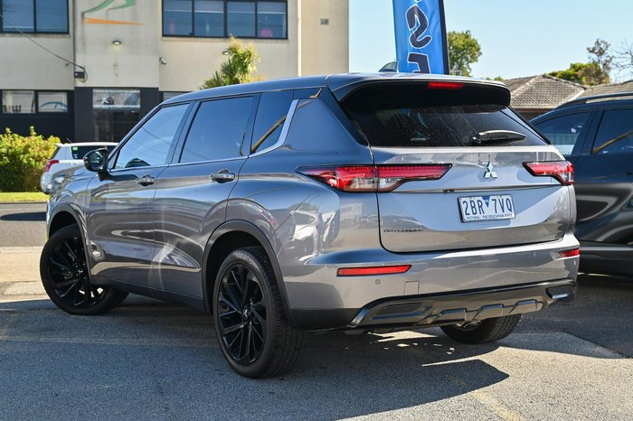 2023 Mitsubishi Outlander Black Edition