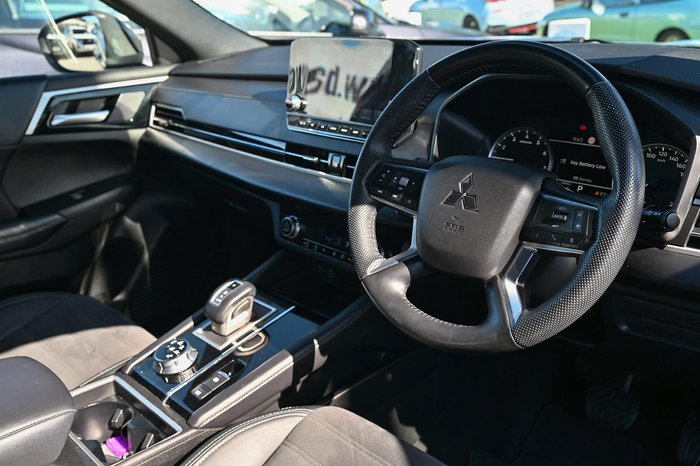 2023 Mitsubishi Outlander Black Edition ZM MY24