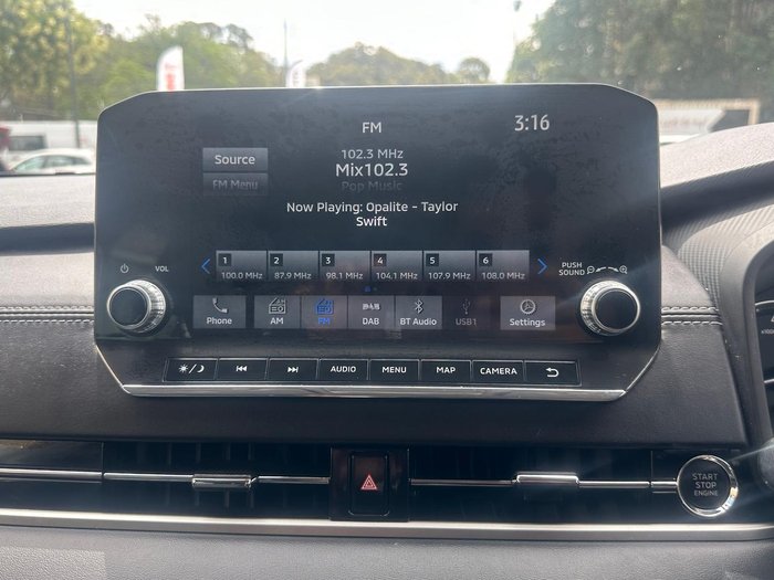 2022 Mitsubishi Outlander LS