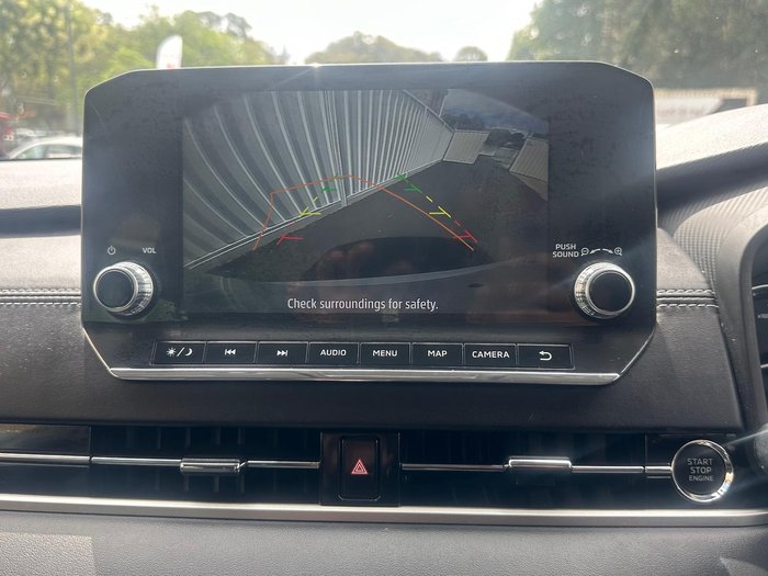 2022 Mitsubishi Outlander LS