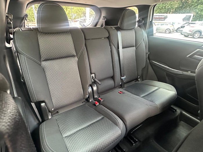 2022 Mitsubishi Outlander LS