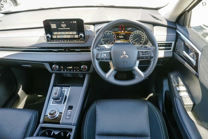 2025 Mitsubishi Outlander ES ZM MY24 White