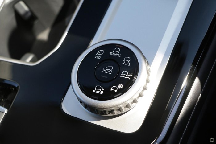 2025 Mitsubishi Outlander Aspire