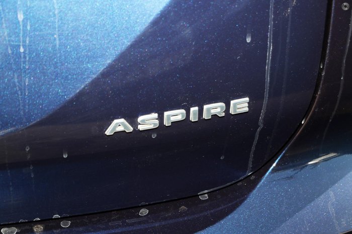 2025 Mitsubishi Outlander Aspire