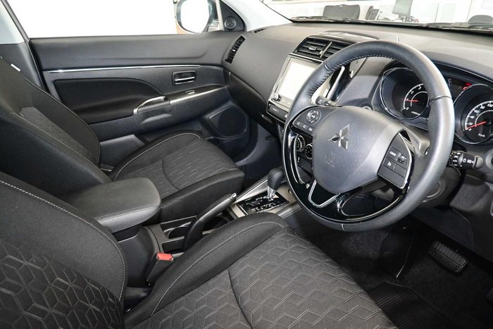 2025 Mitsubishi ASX LS