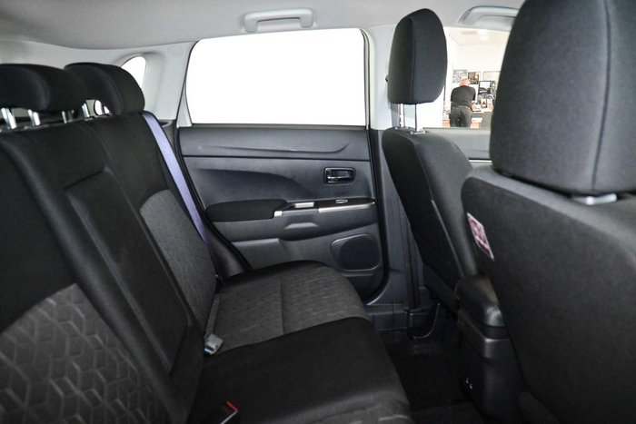 2025 Mitsubishi ASX LS