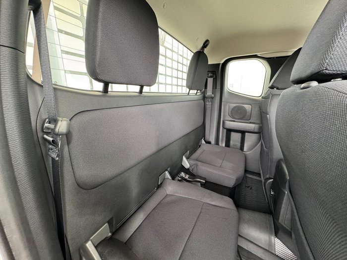 2025 Mitsubishi Triton GLX