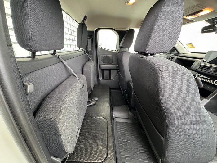 2025 Mitsubishi Triton GLX