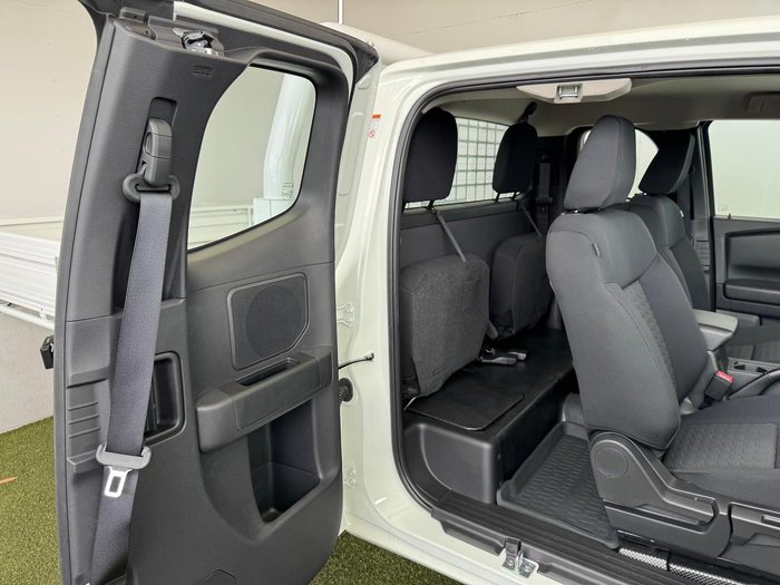 2025 Mitsubishi Triton GLX