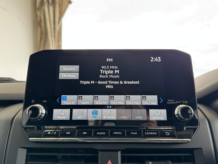 2025 Mitsubishi Triton GLX