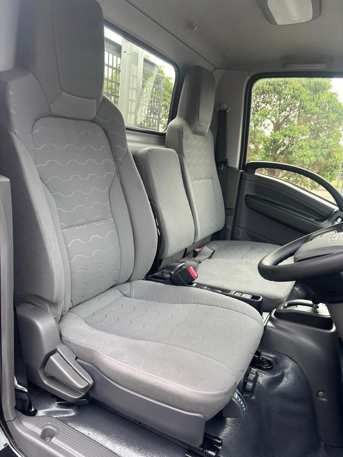 2025 Isuzu N Series NLR 45-150 DT D25 Traypack