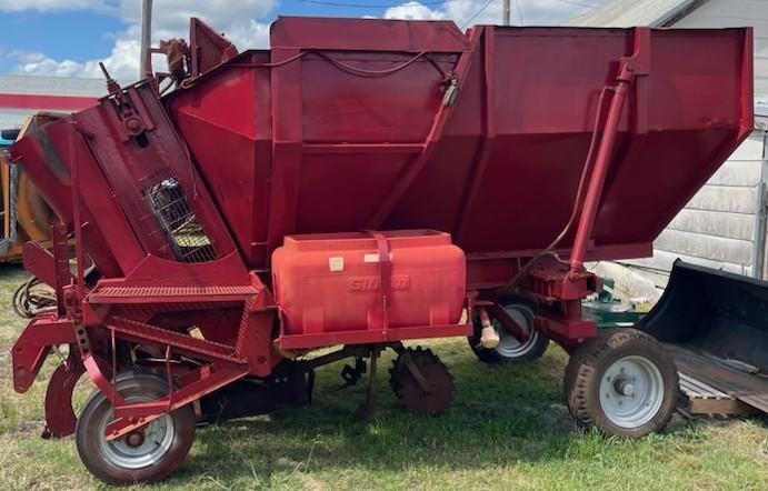 0 CANE PLANTER SINGLE ROW RED
