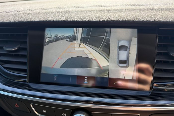 2018 Holden Calais V