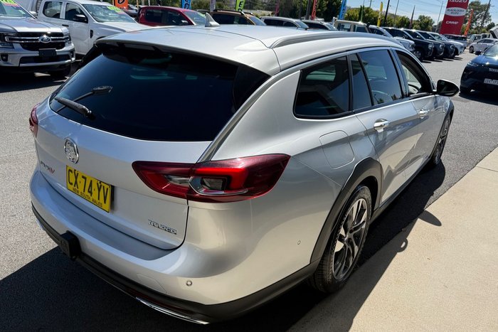 2018 Holden Calais V