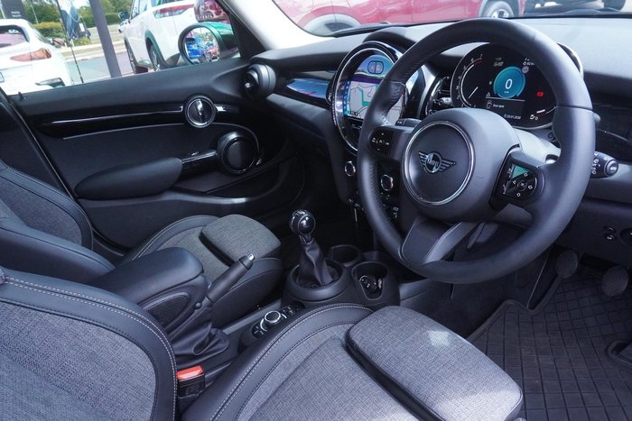 2022 MINI Hatch Cooper Classic