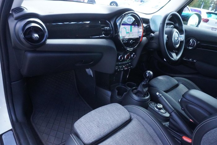 2022 MINI Hatch Cooper Classic