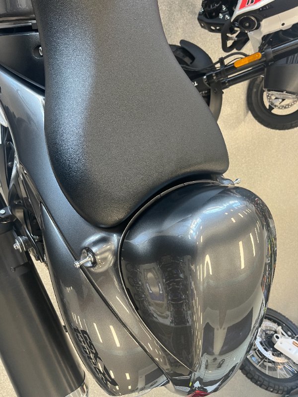 2021 Suzuki GSX1300RA (HAYABUSA) SILVER