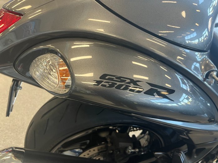 2021 Suzuki GSX1300RA (HAYABUSA) SILVER