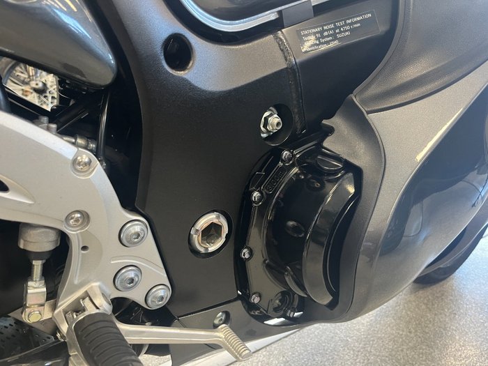 2021 Suzuki GSX1300RA (HAYABUSA) SILVER