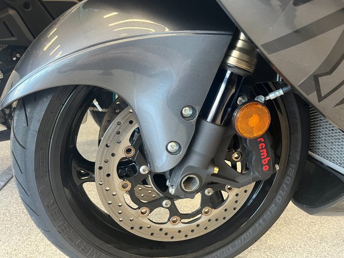 2021 Suzuki GSX1300RA (HAYABUSA) SILVER