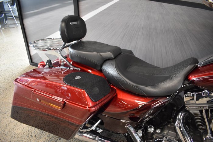2012 Harley-davidson CVO STREET GLIDE MAROON