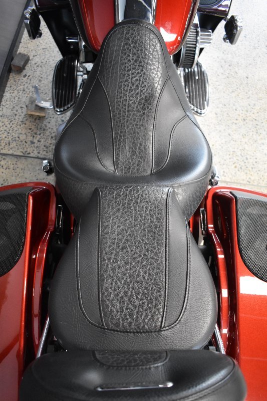 2012 Harley-davidson CVO STREET GLIDE MAROON