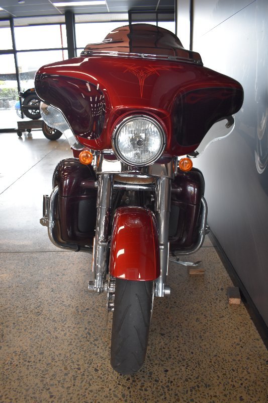 2012 Harley-davidson CVO STREET GLIDE MAROON