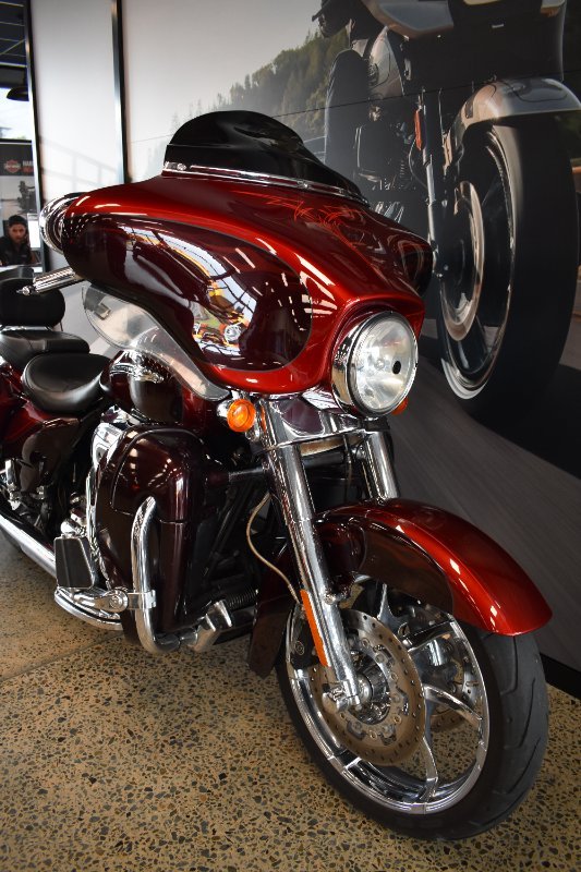 2012 Harley-davidson CVO STREET GLIDE MAROON