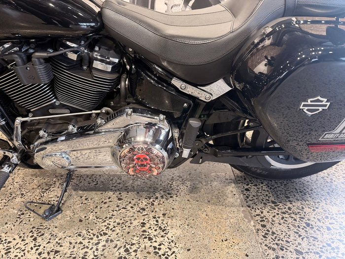 2020 Harley-Davidson Sport Glide 107 (FLSB) Softail Black