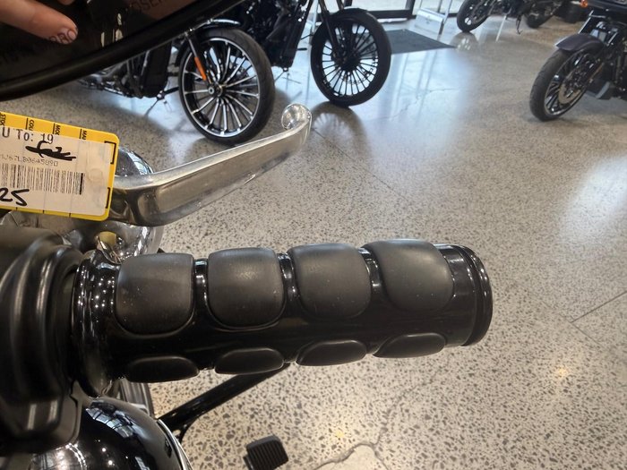 2020 Harley-Davidson Sport Glide 107 (FLSB) Softail Black