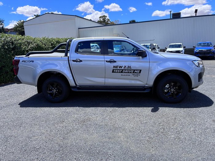 2025 Isuzu D-MAX X-RIDER