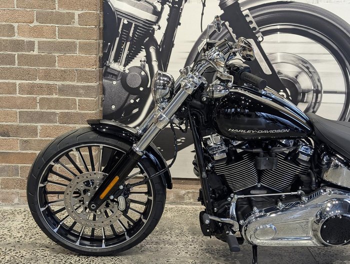 2025 Harley-Davidson Breakout 117 (FXBR) Softail Black
