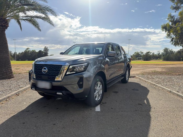 2024 Nissan Navara ST