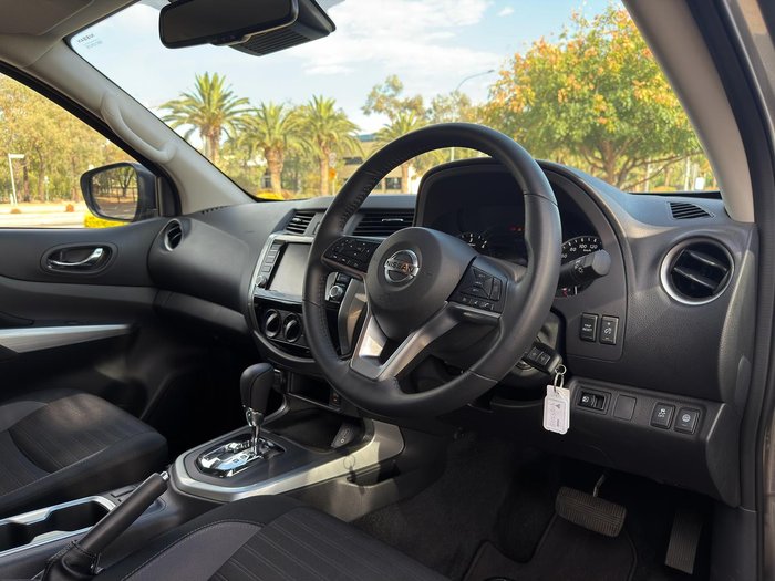 2024 Nissan Navara ST