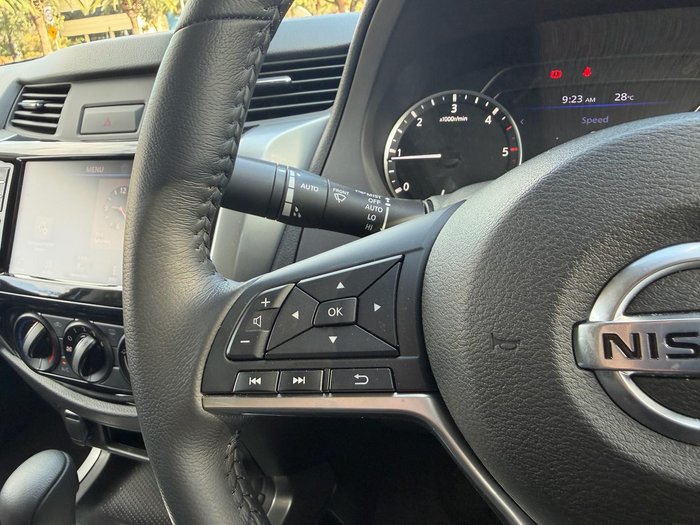 2024 Nissan Navara ST