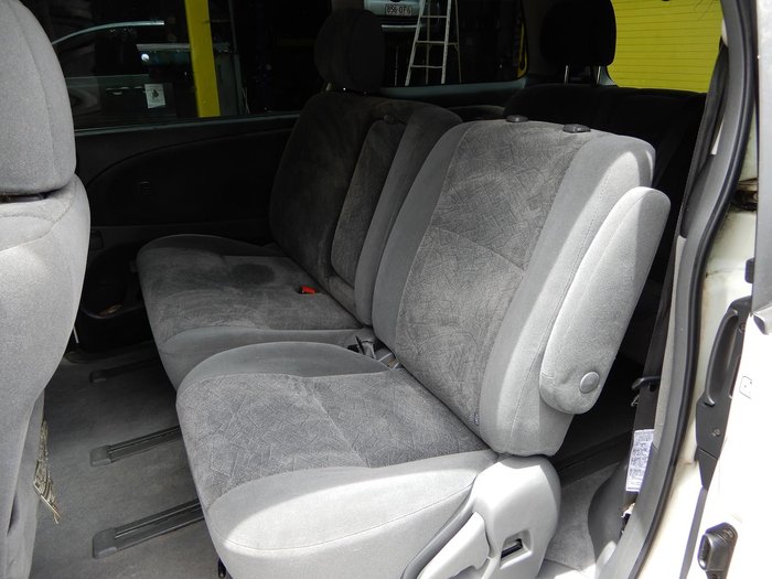 2003 Toyota Estima Aeras ACR30 White