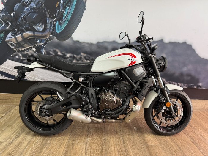 2025 Yamaha XSR700