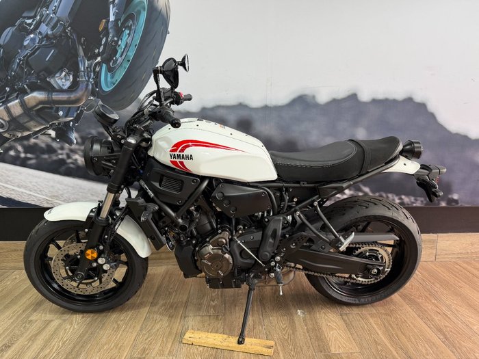 2025 Yamaha XSR700