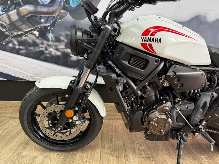 2025 Yamaha XSR700