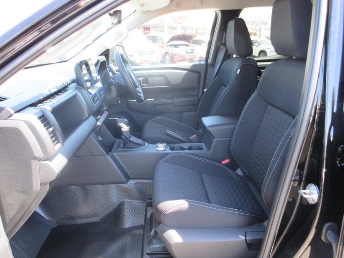 2025 Mitsubishi Triton GLX+