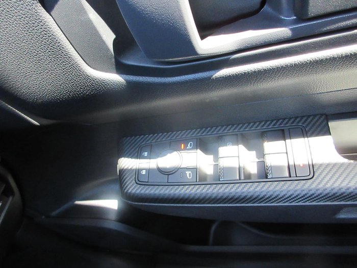 2025 Mitsubishi Triton GLX+