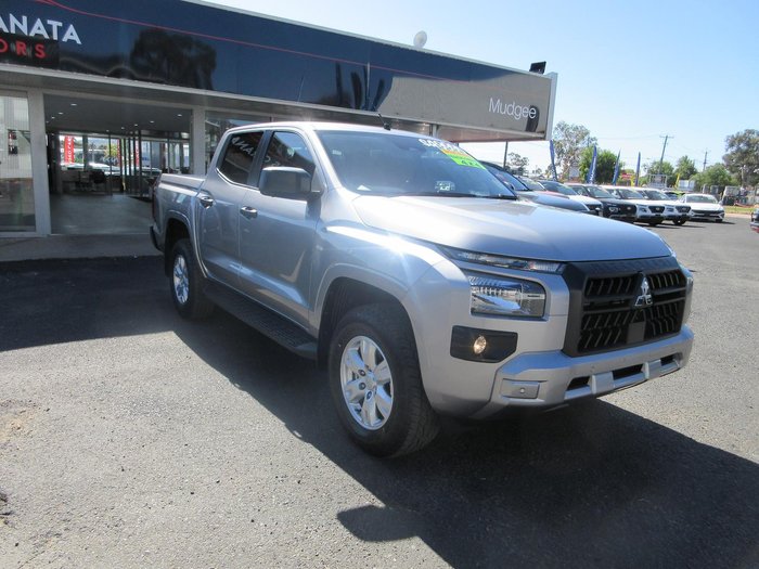 2025 Mitsubishi Triton GLX+