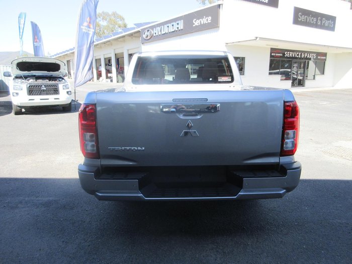 2025 Mitsubishi Triton GLX+