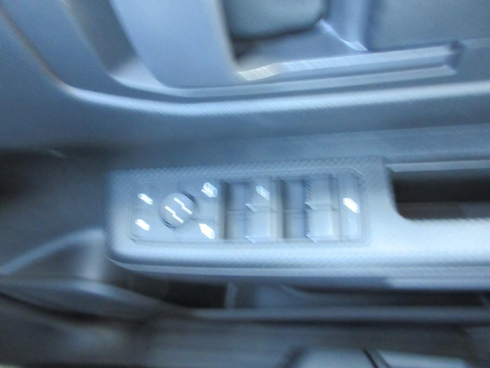 2025 Mitsubishi Triton GLX+