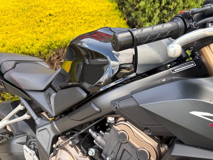 2022 Honda CBR650R Black