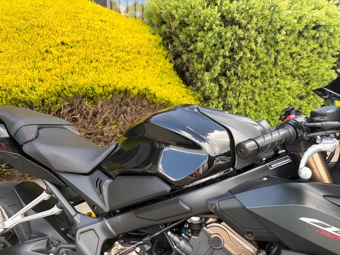 2022 Honda CBR650R Black